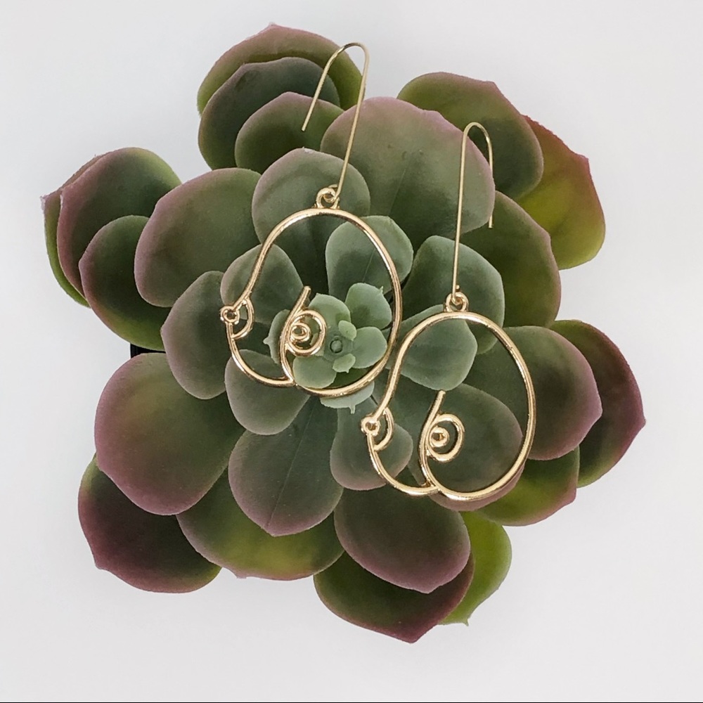 Gold Tone Breast Earrings Feminist Body Female - Picture 8 of 8